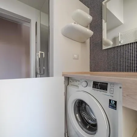 Lovely In Milano-porta Romana W/ Balcony Apartment Milan